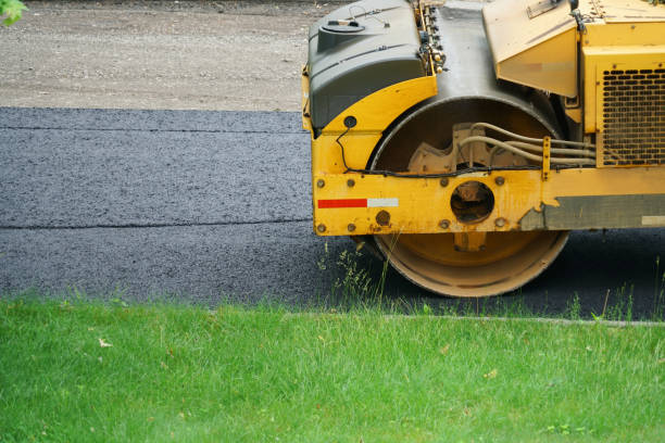 Best Driveway Paving Contractor  in Cascade Valley, WA